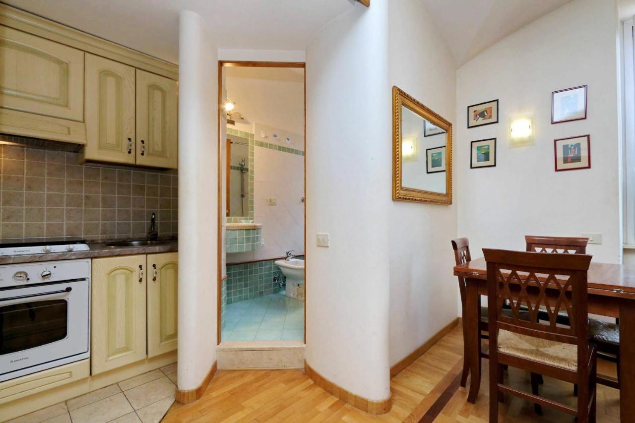 Apartment Borgo Pio Rom
