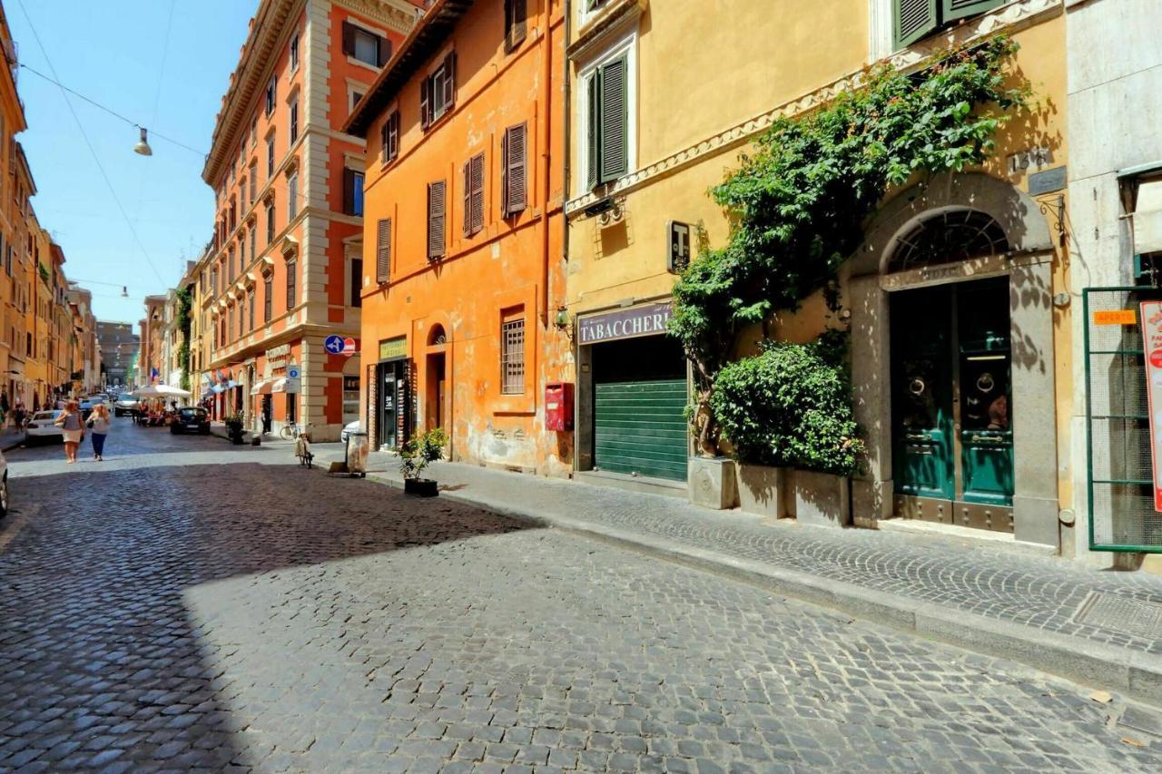 Apartment Borgo Pio Rom